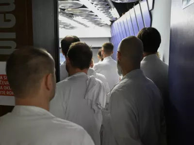  - 09.01.2024 &ndash; opozorilna stavka zdravnikov in zobozdravnikov - zdravniki in zobozdravniki zaradi neuresničenih zavez vlade iz že sklenjenih sporazumov opozorilno stavkali. protest //FOTO: Nik Erik Neubauer 