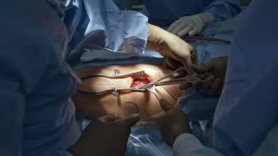 Operacija kolka, dr. Rasto Stok in dr. Peter Pavlov&Auml;Ťi&Auml;ŤFOTO: JAKA GASAR / NEDELJSKI