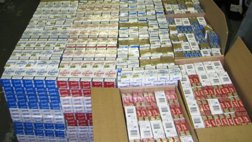 zasežene cigarete v Lomanju