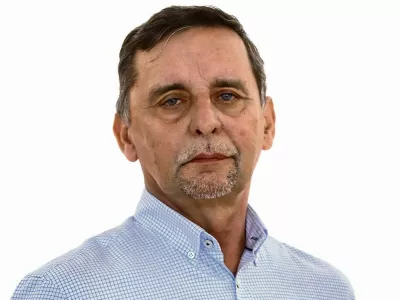 Miran Lesjak- Redakcija Dnevnik 2024 - portreti za komentarje in kolumne - kolumnisti - komentatorji &ndash; novinarji - portret //FOTO: Luka Cjuha