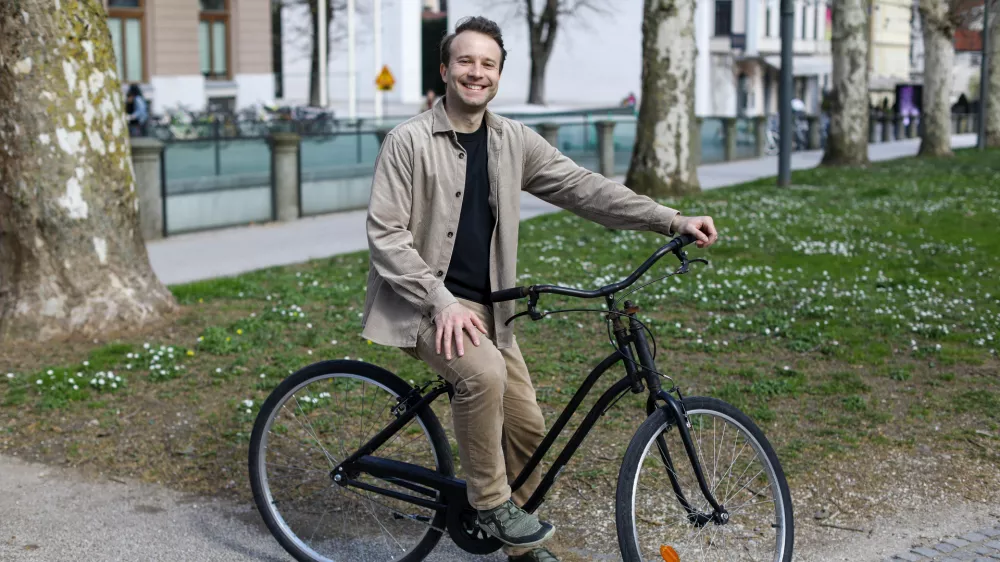 2.4.2025 - Nik &Scaron;krlec, slovenski dramski igralec in televizijski voditelj,Foto: Luka Cjuha