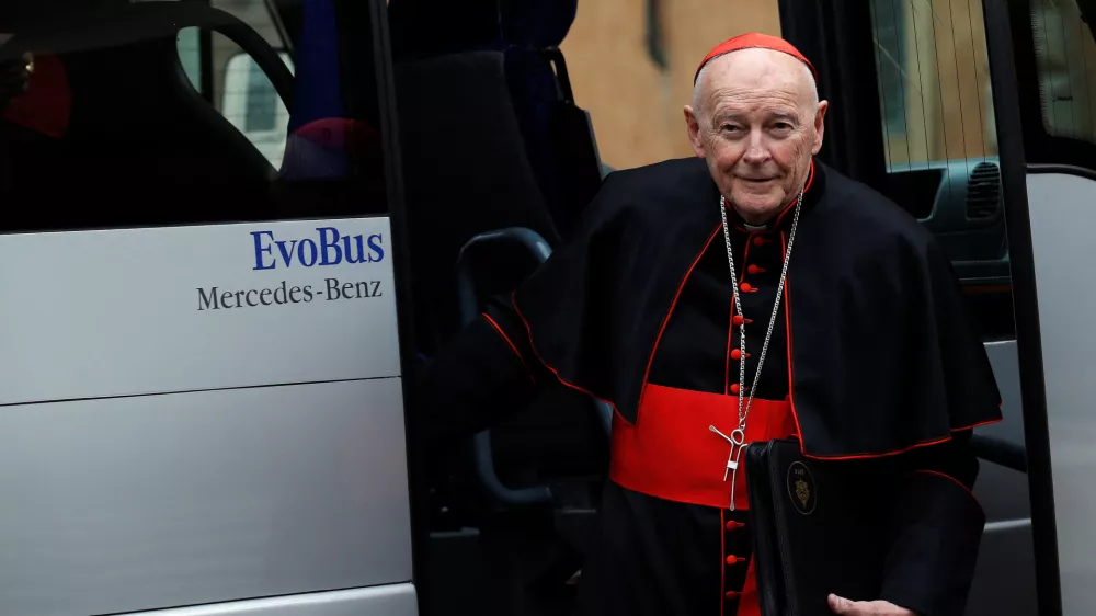 FILE PHOTO: Cardinal Theodore Edgar McCarrick from U.S. arrives for a meeting at the Synod Hall in the Vatican March 7, 2013. Catholic cardinals said on Tuesday they wanted time to get to know each before choosing the next pope and meanwhile would seek more information on a secret report on alleged corruption in the Vatican. REUTERS/Alessandro Bianchi/File Photo