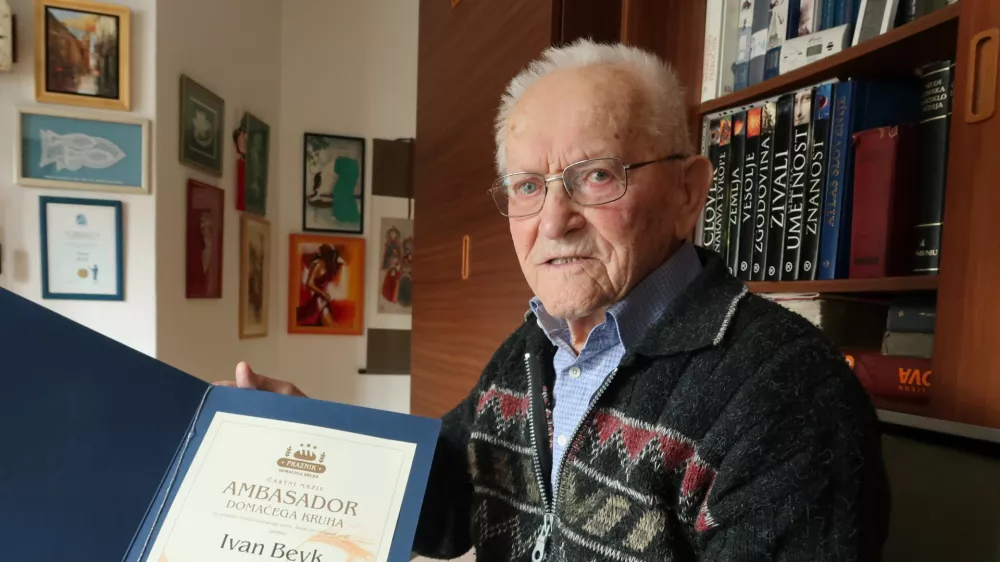 Ivan Bevk, ambasador kruha, rojen leta 1920, partizan / Foto: Nata&scaron;a Bucik Ozebek
