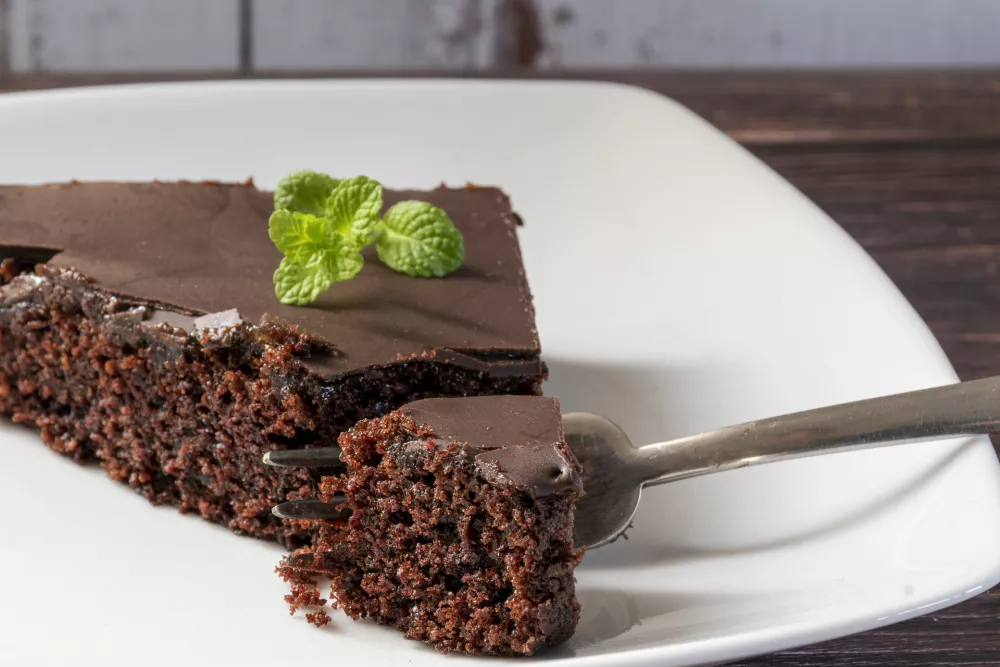 Chocolate cake on a plate / Foto: Daniel Tamas Mehes