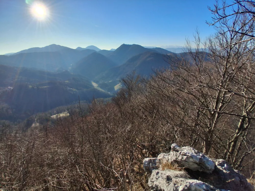 &Scaron;irni razgledi z Zvonetove poti na Marijo Reko in Posavsko hribovje / Foto:&nbsp;Katja Petrovec