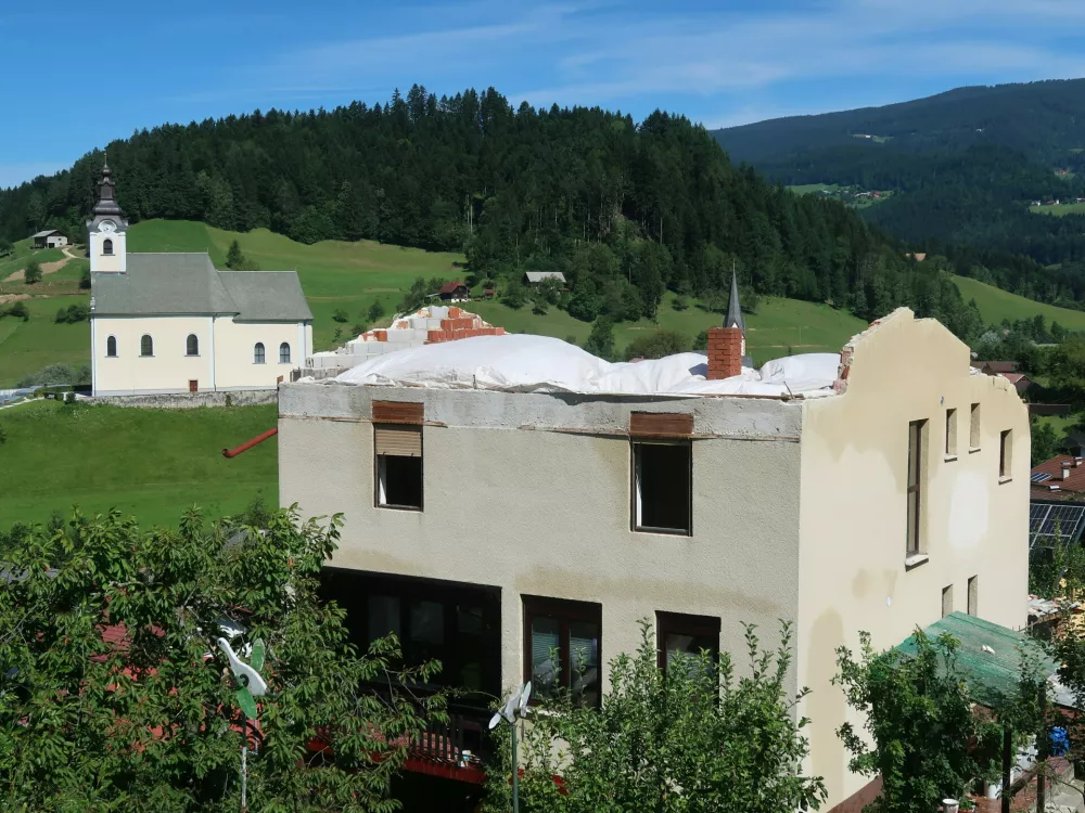 Iskrica, družina Mlin&scaron;ek - Hrovat, Vitanje, ujma. Foto: Tatjana Pihlar / Foto: Tatjana Pihlar 