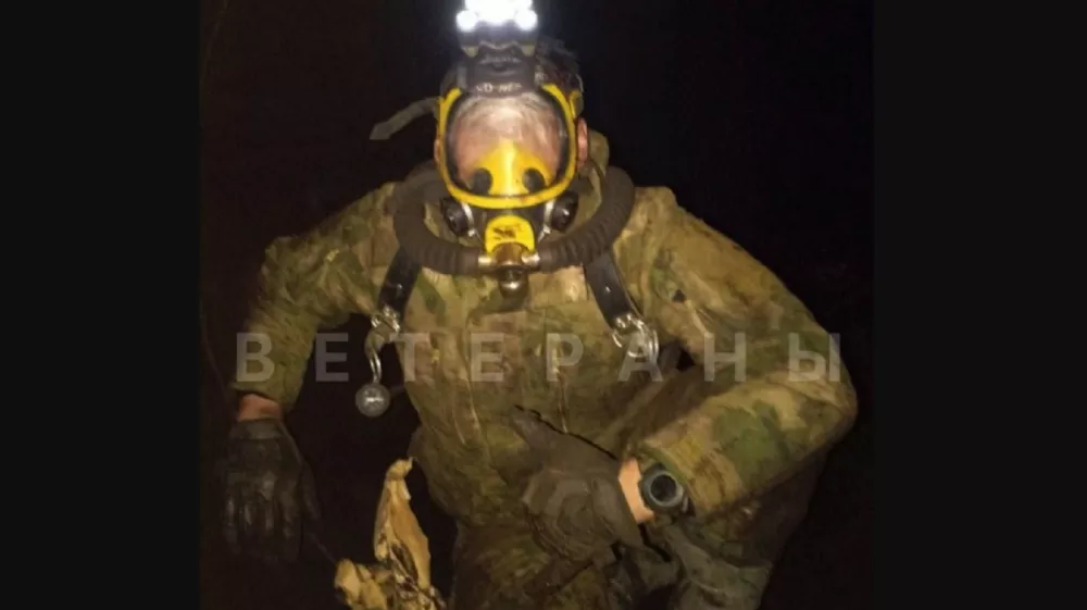 Ruski specialci v plinovodu. Vir: X, zajem zaslona