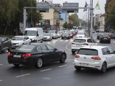 - 18.10.2024 - zastoji, kolone na Pre&scaron;ernovi in Trža&scaron;ki - promet//FOTO: Jaka Gasar