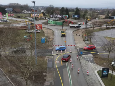 16.01.2025. Zapora kroži&scaron;ča pri Supernovi in Eleclercu na Rudniku v Ljubljani. FOTO: Bojan Velikonja 
