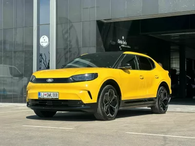 Ford capri ponuja do kar 627 kilometrov električnega dosega. / Foto: Matjaž Terzič