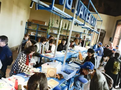 Material bar na Milanskem tednu oblikovanja