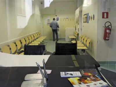 Možnost, da bi si posameznik izbral osebnega zdravnika, se vztrajno krči. Prostih je manj kot sedem odstotkov ambulant oziroma timov družinske medicine. Fotografija je simbolična. Foto:&nbsp;Luka Cjuha&nbsp;