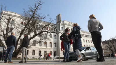 Zakon o sodni&scaron;ki službi že zdaj omogoča, da pri sojenju na prvi stopnji v nekaterih primerih sodelujejo tudi posamezni vi&scaron;ji in vrhovni sodniki. Foto: Tomaž Skale&nbsp;