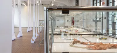 Slovenski teden nakita povezuje vrhunske oblikovalce, zlatarske mojstre in mlade ustvarjalce iz Slovenije in tujine. Foto: Tine Lisjak