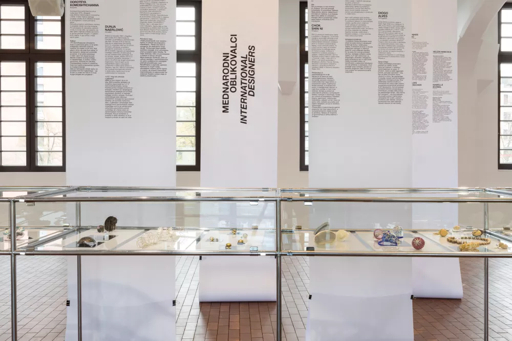 Slovenski teden nakita povezuje vrhunske oblikovalce, zlatarske mojstre in mlade ustvarjalce iz Slovenije in tujine. Foto: Tine Lisjak