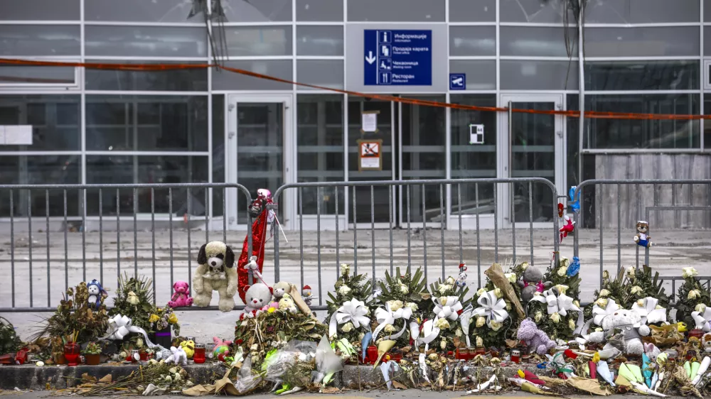 16.2.2025 - Novi sad Srbija - Železni&scaron;ka postaja - podrti nadstre&scaron;ekFoto: Luka Cjuha