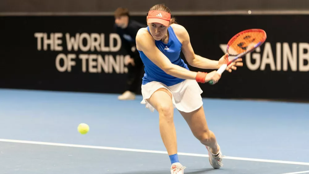 Kaja Juvan je sicer dobila prvi niz, kar pa proti Matildi Jorge ni bilo dovolj za zmago. F Tenis Slovenija