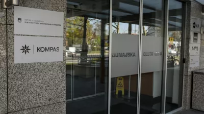 Februarja je Kompas zamenjal sedež podjetja. Foto: Bojan Velikonja