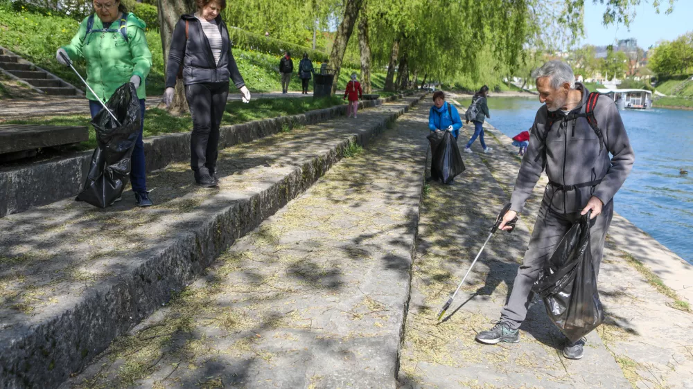 12.04.2025 - Čistilna akcija - pomlad 2025 - PD Iskra - Trnovski pristanFoto: Luka Cjuha