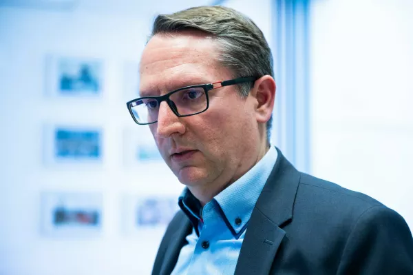 Ljubljana, EF.Odprtje financnega in vedenjskega laboratorija Ekonomske fakultete.Profesor Igor Loncarski.