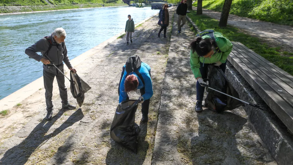 12.04.2025 - Čistilna akcija - pomlad 2025 - PD Iskra - Trnovski pristanFoto: Luka Cjuha