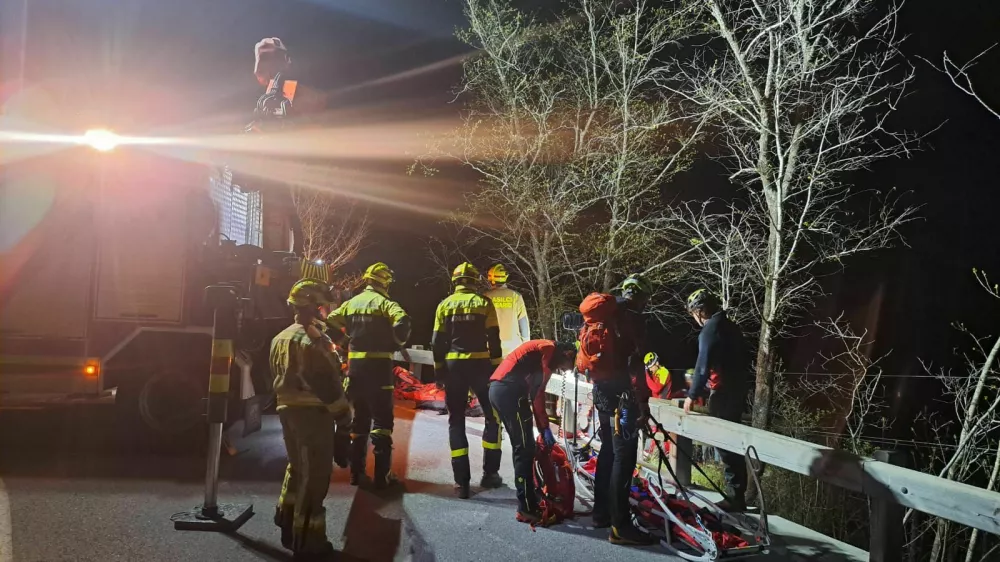 nesreča kobarid ograja