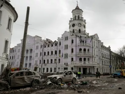 A view shows the site of a Russian missile strike, amid Russia's attack on Ukraine, in Sumy, Ukraine April 13, 2025. REUTERS/Sofiia Gatilova