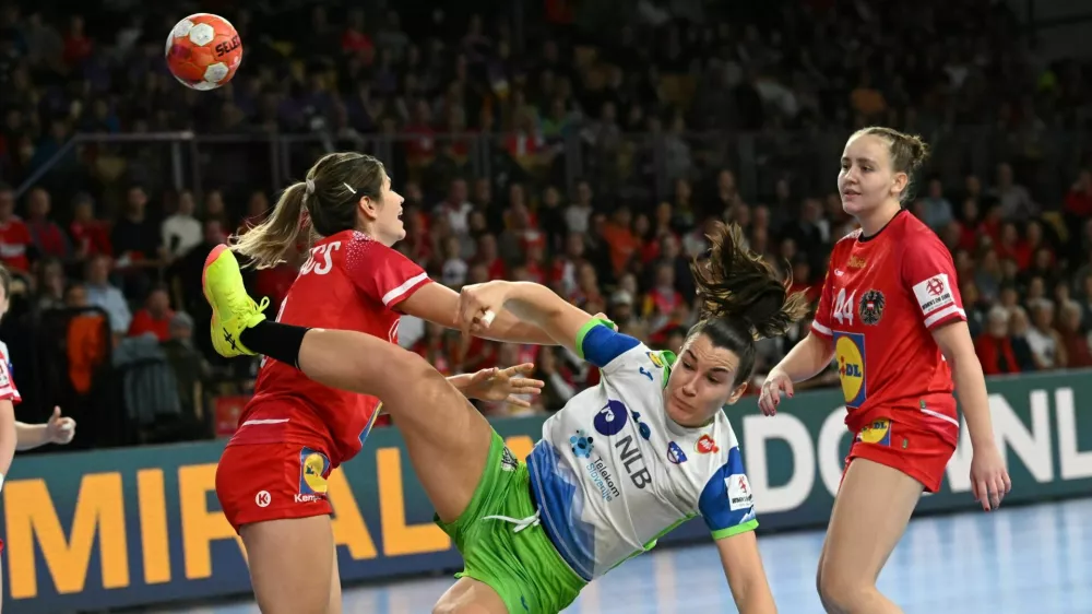 rokomet, evropsko prvenstvo, slovenija, ženske, Tja&scaron;a Stanko, Avstrija