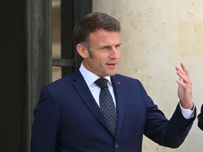 14 April 2025, France, ParisFrench President Emmanuel Macron waits to receive President of Kurdistan Region Nechirvan ahead of their meeting at the Elysee Palace. PhotoJulien Mattia/Le Pictorium via ZUMA Press/dpa