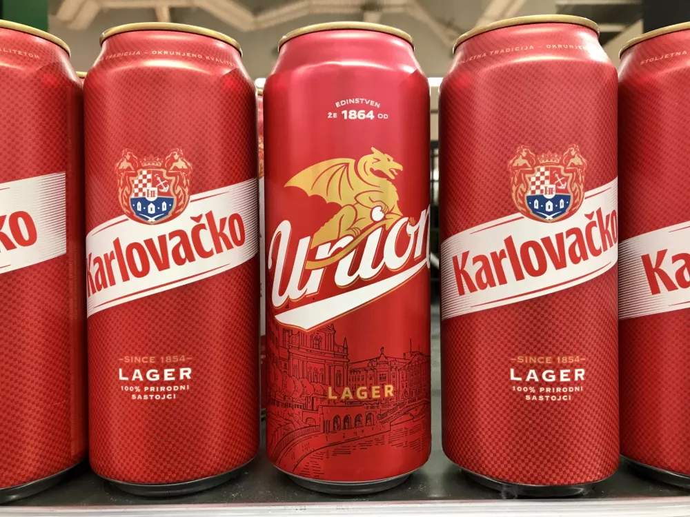 - 04.01.2022 - pločevinka - pivo Union in Karlovačko Foto Jaka Gasar