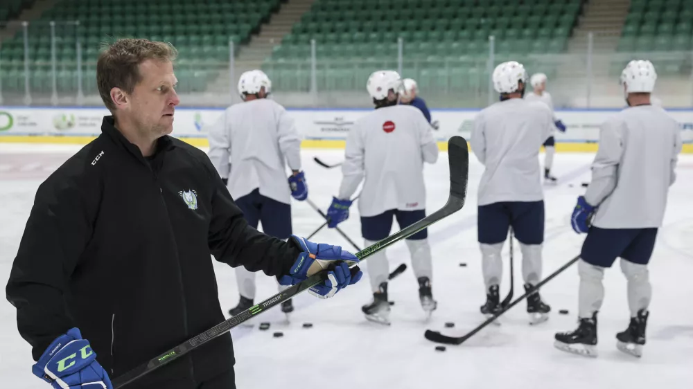 novi selektor Edo Terglav- 08. 04. 2024 - hokejska reprezentanca v dvorani Tivoli nadaljuje priprave na svetovno prvenstvo divizije I-A //FOTO: Jaka Gasar