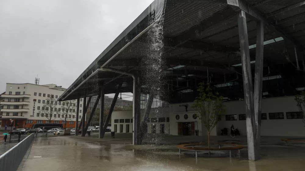 15.04.2025 - &Scaron;portni park Ilirija - bazenFoto: Luka Cjuha