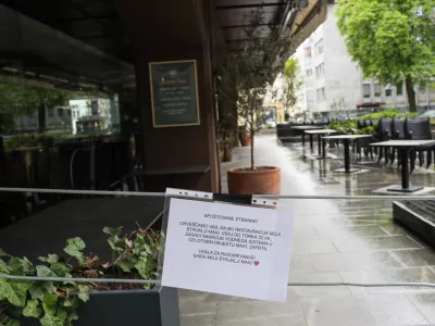 17.04. 2025. Restavraci MAXI zaprta zaradi sanacije vodovoda. Foto: Bojan Velikonja