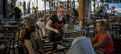 - 29.07.2022 – simbolična fotografija - študentsko delo – študenti in dijaki - začasno in občasno delo dijakov in študentov  //FOTO: Luka Cjuha