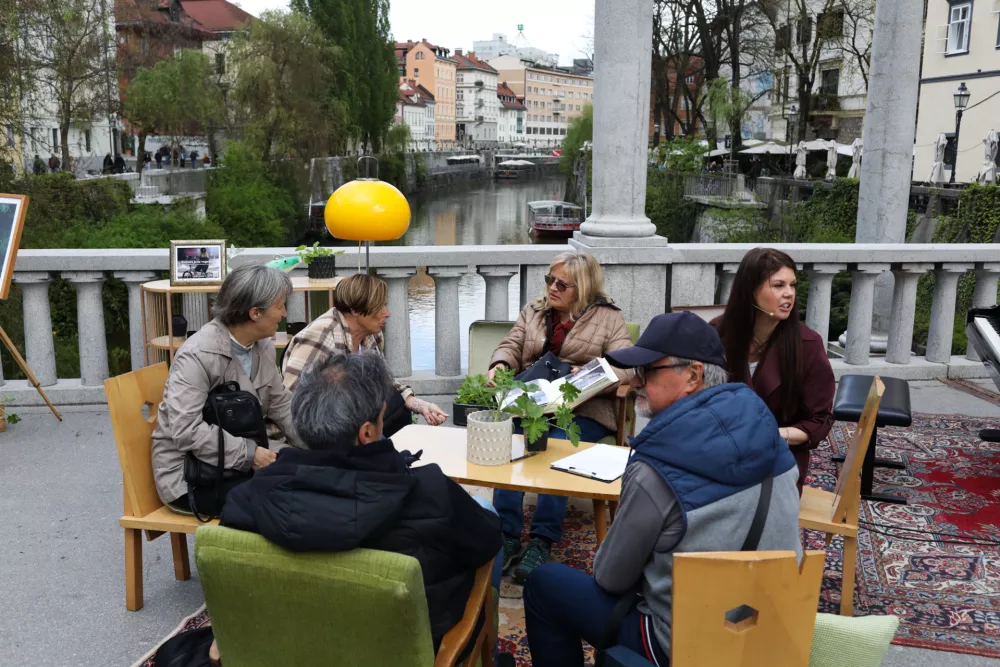 Dnevna soba. 19.04.2025. Tradicionalno či&scaron;čenje Ljubljanice. Foto: Bojan Velikonja 