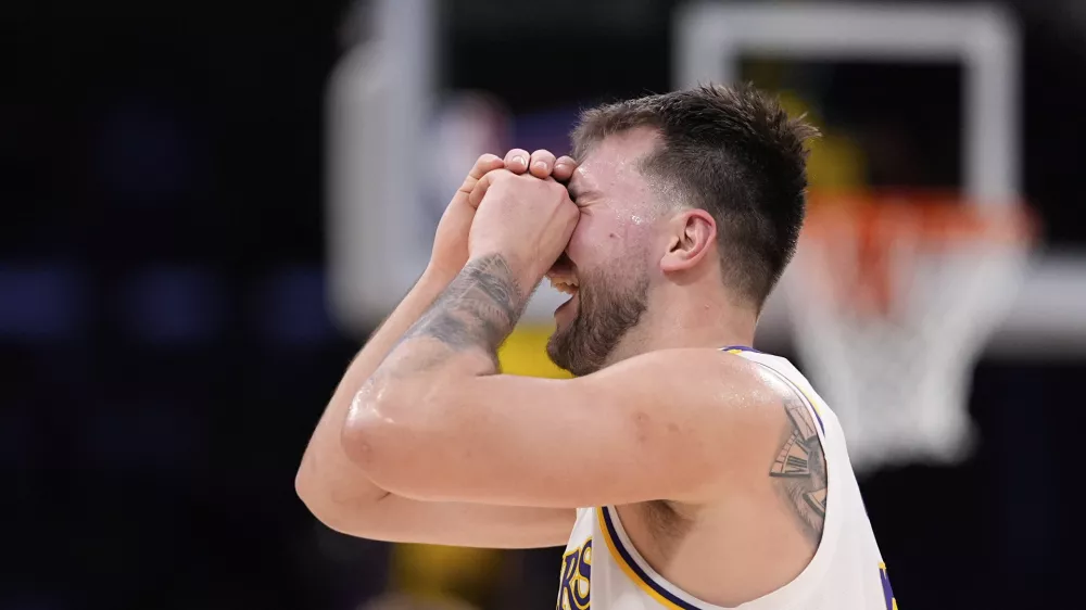 Lukov novi dres najbolj prodajan med vsemi. / Foto: AP