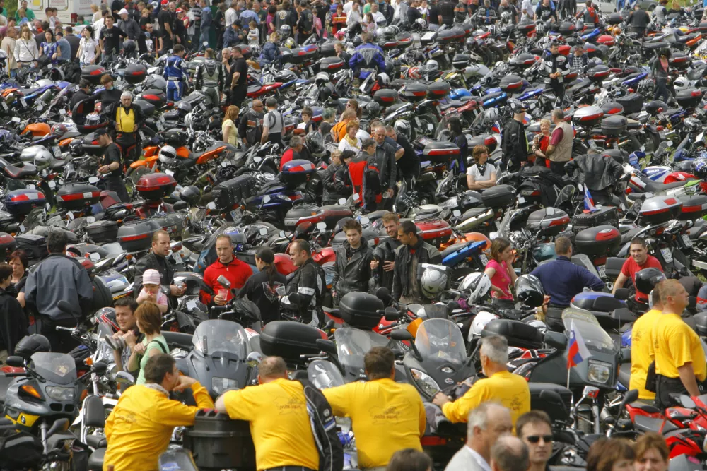 - Mirna Peč - tradicionalni vseslovenski in mednarodni blagoslov motorjev in motoristov 2011 v organizaciji Moto kluba Trebnje   //FOTO: Jaka Adamič