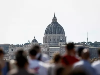 A view shows the dome of St. Peter's Basilica, after the death of Pope Francis was announced by the Vatican, as seen from Pincio terrace in Rome, Italy, April 21, 2025. REUTERS/Matteo Minnella