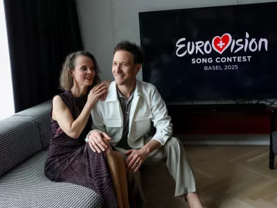  - Mojca Fatur, Klemen Slakonja. - 23.04.2025. - Medijsko druženje z evrovizijskim predstavnikom Klemnom Slakonjo pred odhodom v &Scaron;vico. Foto: Bojan Velikonja