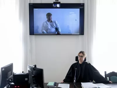 - 19.03.2025 - Obtoženi je Adnan Durmić - sojenje, sodnica, odvetnik//FOTO: Jaka Gasar