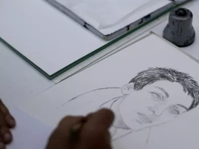 Na zgodbo so nedavno opozorili tudi na Netflixu, kjer so v seriji Nere&scaron;ene skrivnosti posku&scaron;ali najti odgovor. Fotografija je prizor iz promocijskega materiala serije. / Foto: Netflix