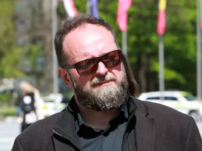 16.04.2025 -tiskovna za pripravo sprememb zakona o socialnem varstvu, Trg republikeGoran Bla&scaron;ko, Dom na KrasuFoto: Toaž Skale