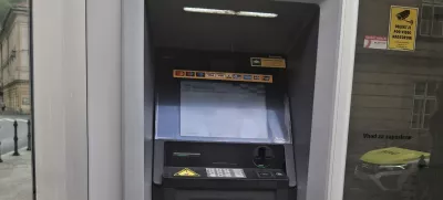 Bankomat skupine Euronet / Foto: Meta Černoga