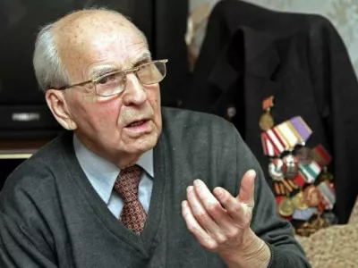 vklčj xlvkjyxlkvj klxjvklvjlk jvkljklv kl.