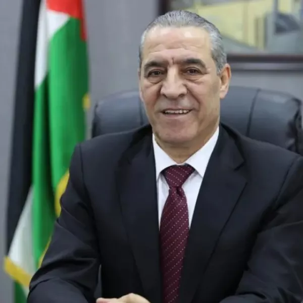 Husein Abu &Scaron;ejk, namestnik Mahmuda Abasa