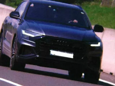 Voznik audija je po avtocesti divjal s hitrostjo 201 kolimeter na uro. 