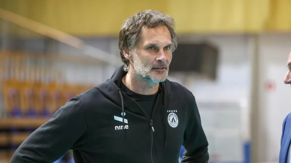 Gregor jeroncic, kanal, trener22.4.2025 - odbojka - ACH Volley - Alpacem Kanal v finalu državnega prvenstva za mo&scaron;keFoto: Luka Cjuha
