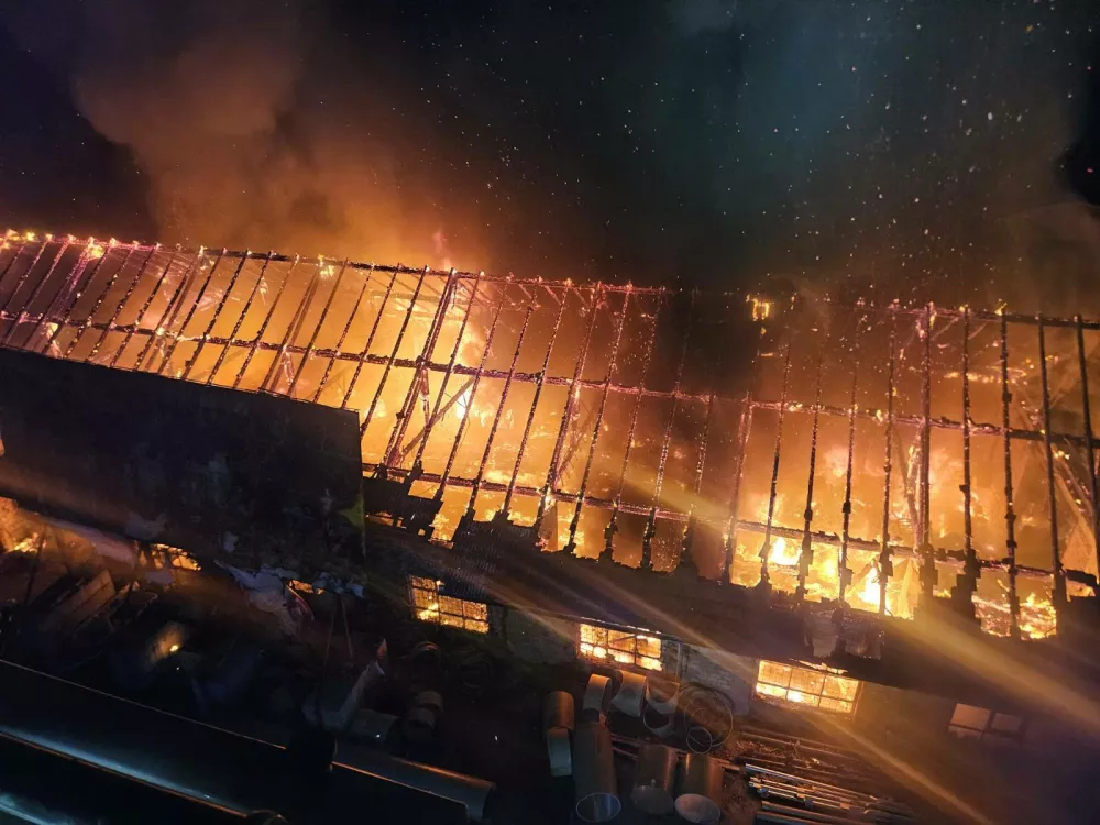 požar, Vrhnika, Tojnica 