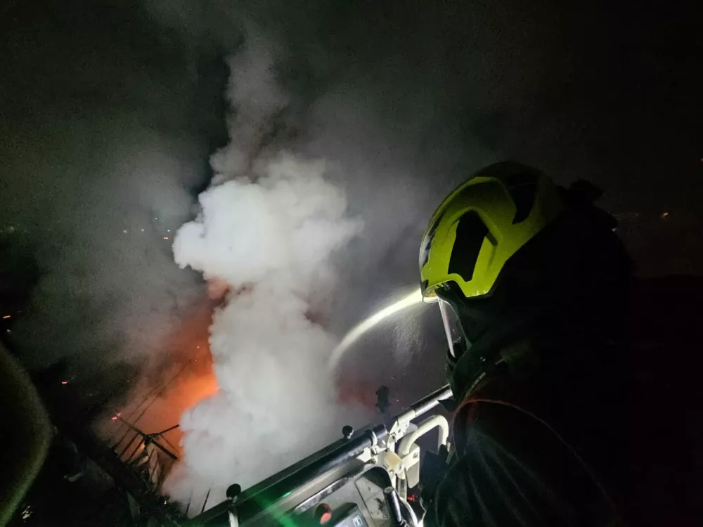 požar, Vrhnika, Tojnica 