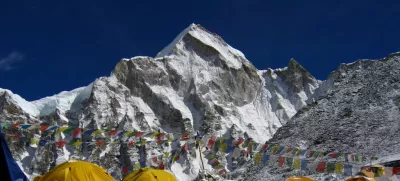 bazni tabor na mount everestu